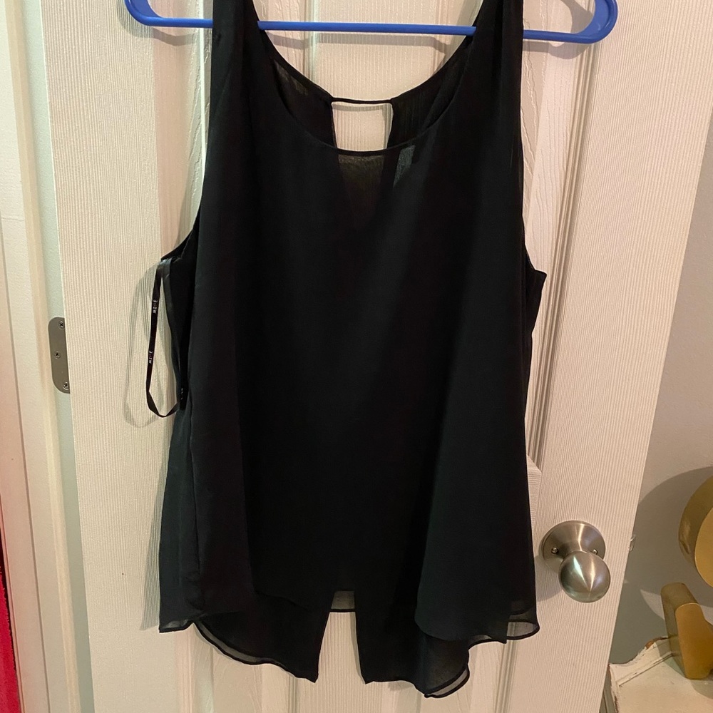 Black boutique top